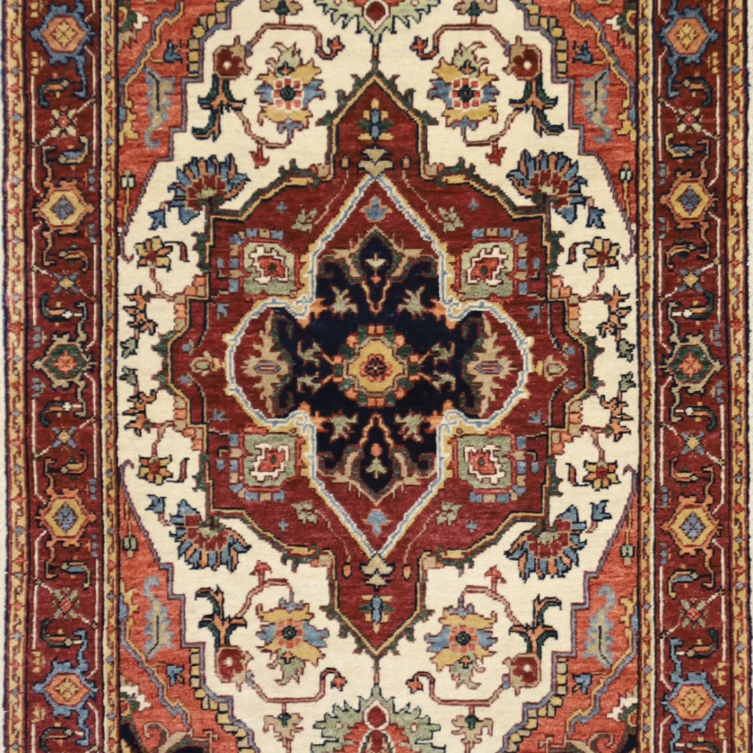 3'0" x 5'3" BEIGE AND RED SERAPI GEOMETRIC INDIAN RUG