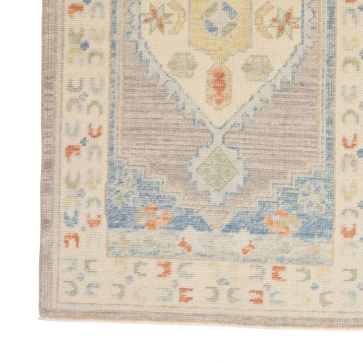 3'1" x 5'2" GRAY AND IVORY OUSHAK GEOMETRIC TURKISH RUG