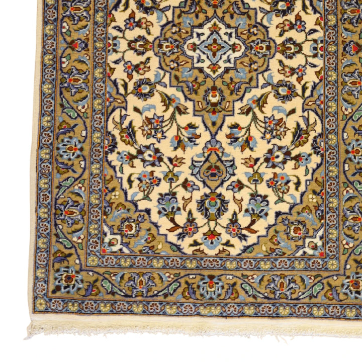 3'2" x 5'0" IVORY AND TAUPE KASHAN FLORAL PERSIAN RUG