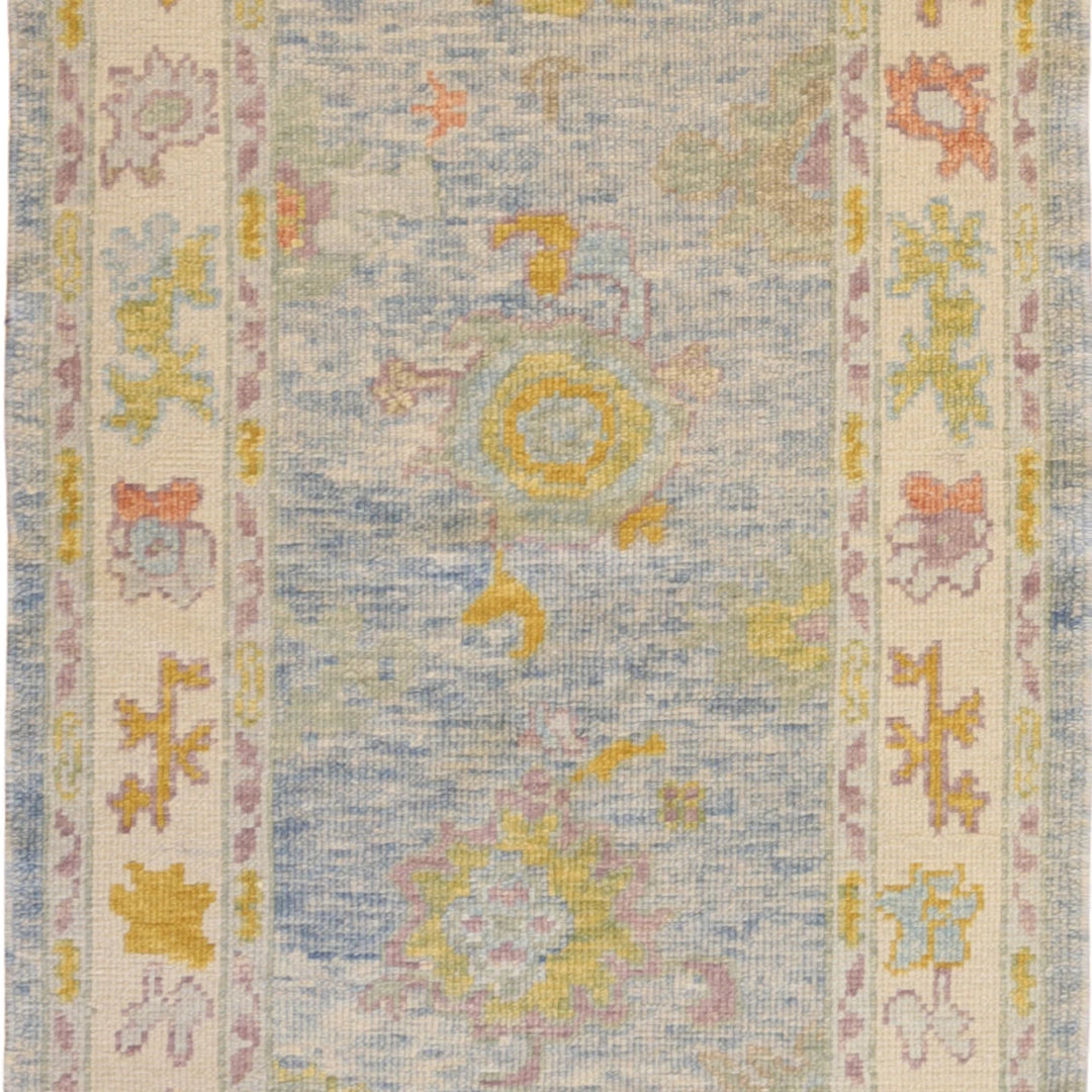 2'9" x 5'8" BEIGE AND GRAY OUSHAK GEOMETRIC TURKISH RUG