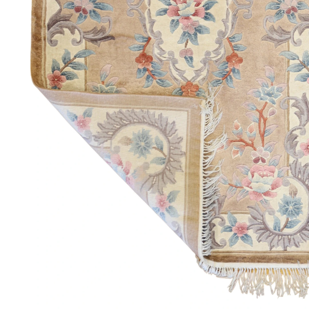 3'0" x 5'0" MAUVE AND WHITE AUBUSSON EUROPEAN CHINESE RUG