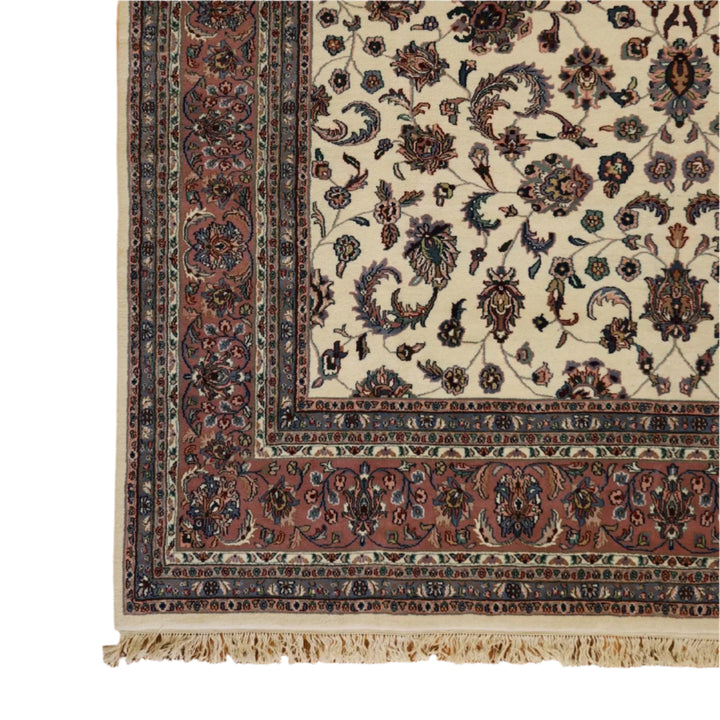 9'6" x 13'4" WHITE AND MAUVE KASHAN ALL-OVER INDIAN RUG