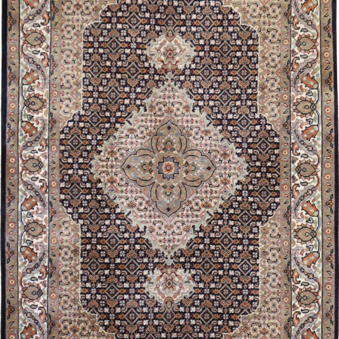 3'1" x 5'4" BLACK AND IVORY TABRIZ FISH DESIGN INDIAN RUG