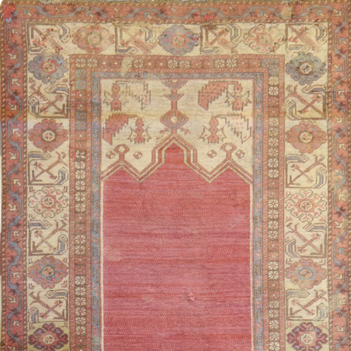 4'5" x 7'9" PINK AND GOLD OUSHAK SEMIANTIQUE TURKISH RUG