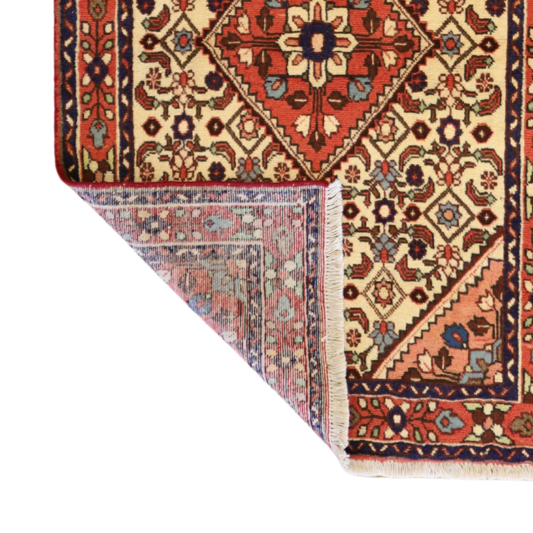 3'4" x 5'1" BEIGE AND RED HAMEDAN GEOMETRIC PERSIAN RUG