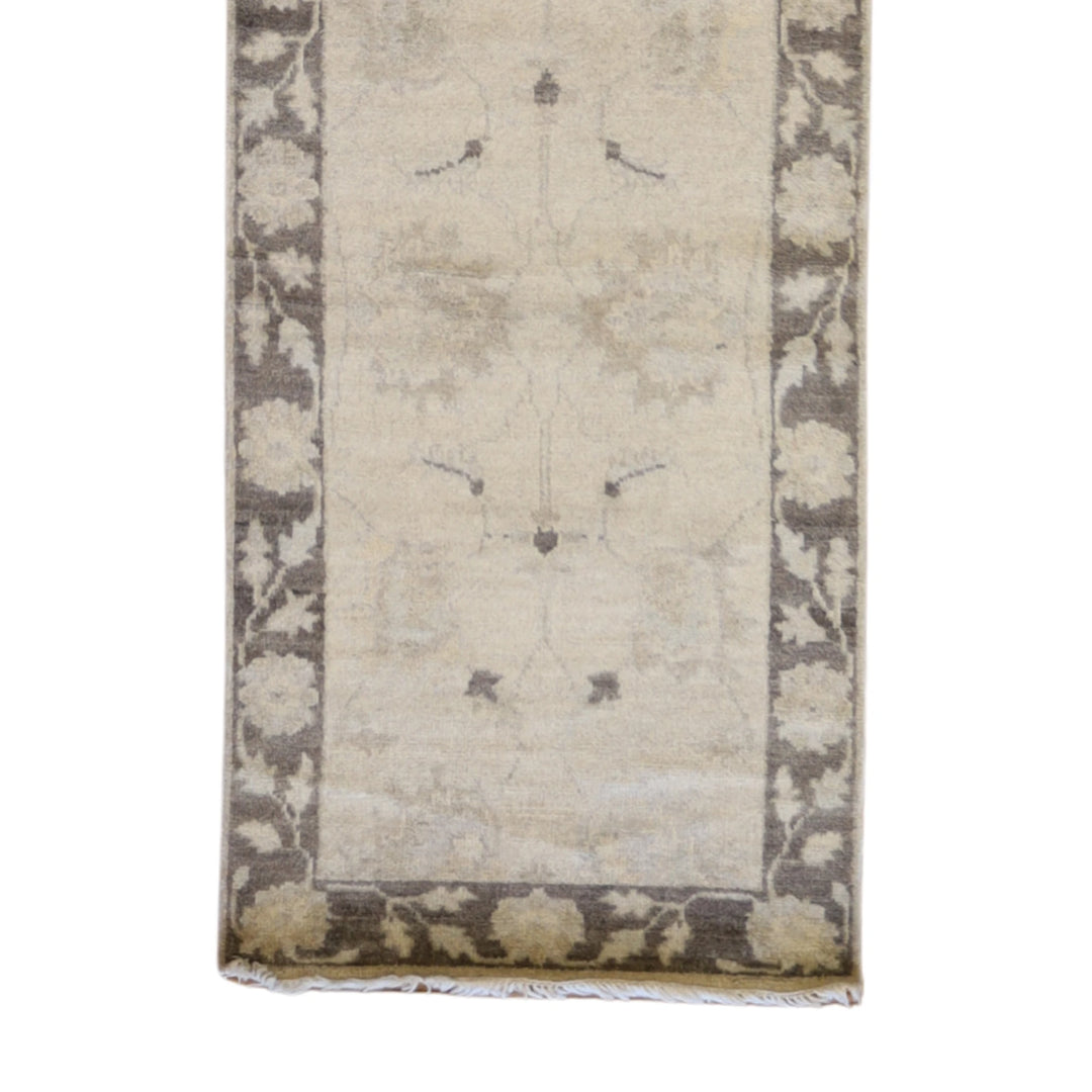 2'6" x 9'10" BEIGE AND TAUPE OUSHAK GEOMETRIC INDIAN RUG