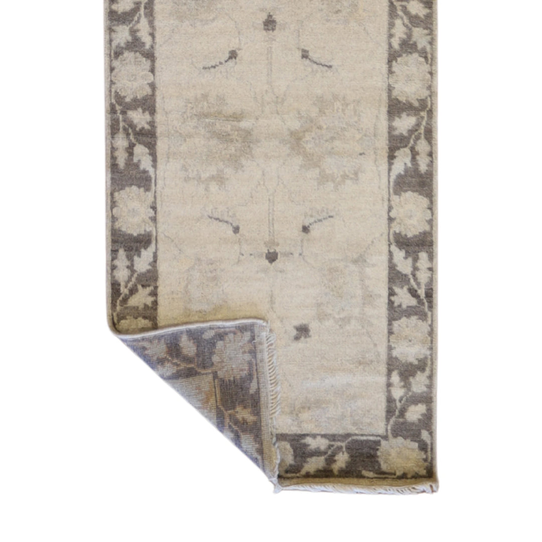 2'6" x 9'10" BEIGE AND TAUPE OUSHAK GEOMETRIC INDIAN RUG