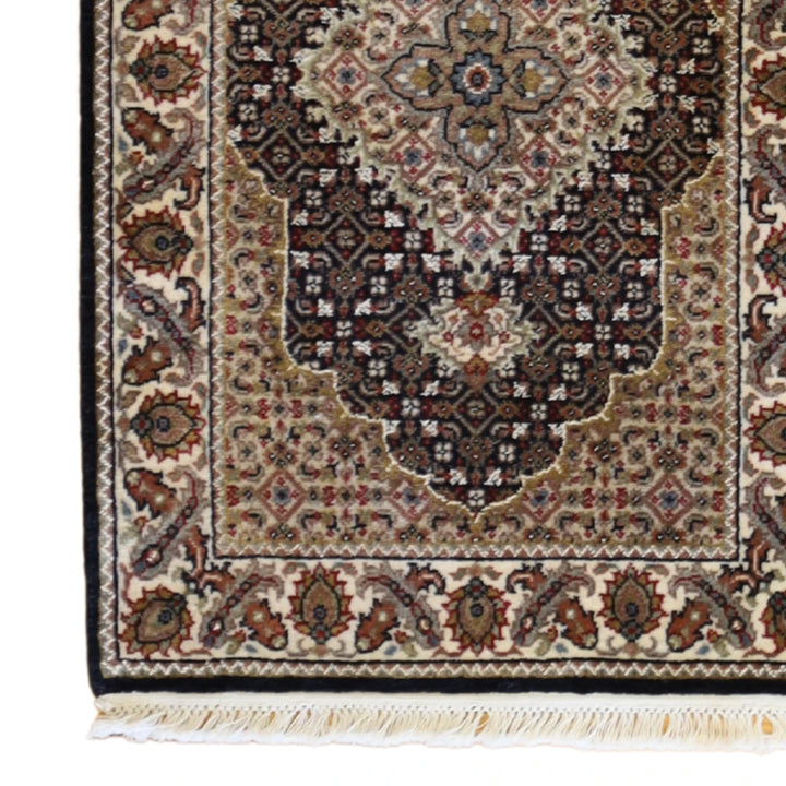 2'0" x 3'0" BLACK AND IVORY TABRIZ FISH DESIGN INDIAN RUG