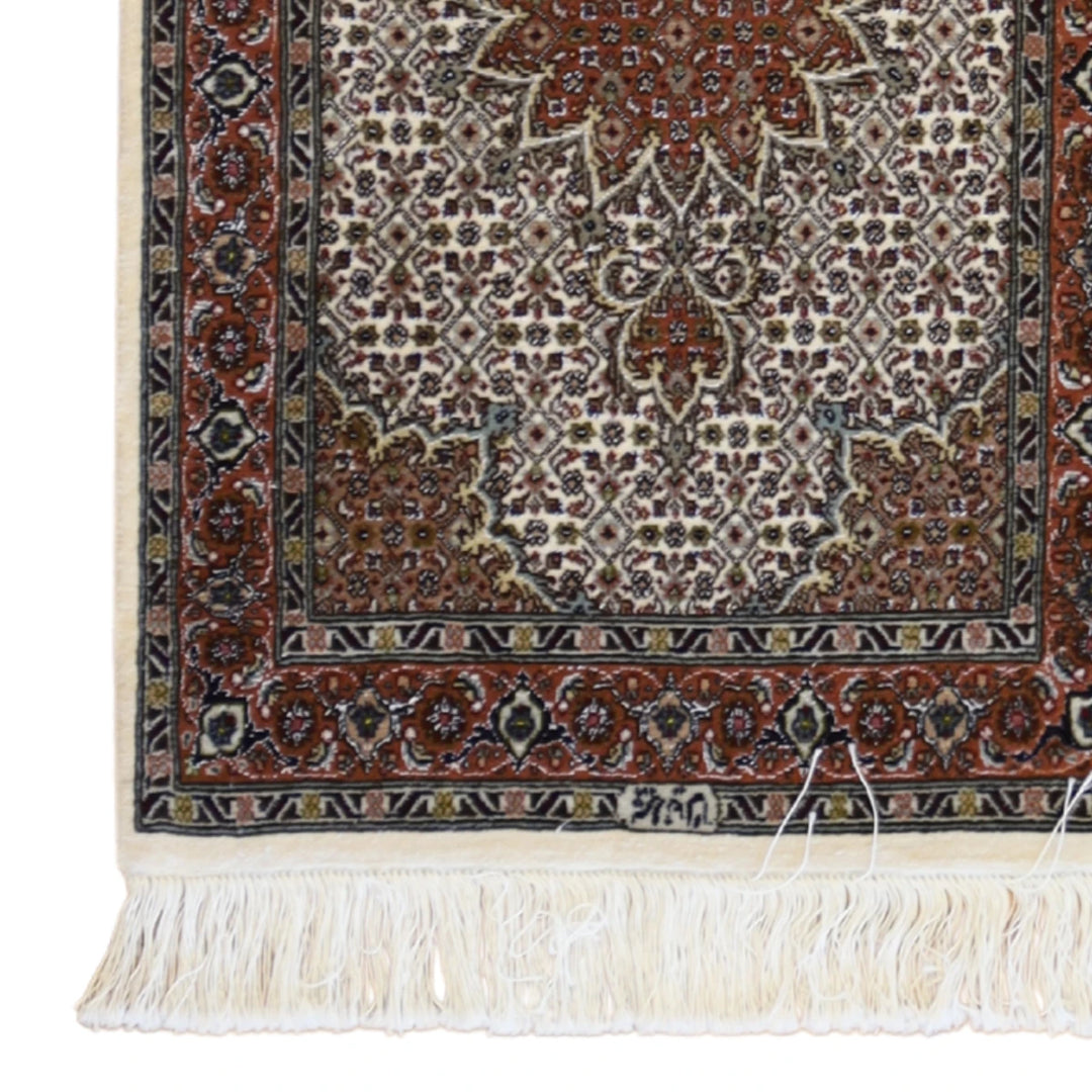 2'0" x 3'2" IVORY AND RUST TABRIZ FISH DESIGN PERSIAN RUG