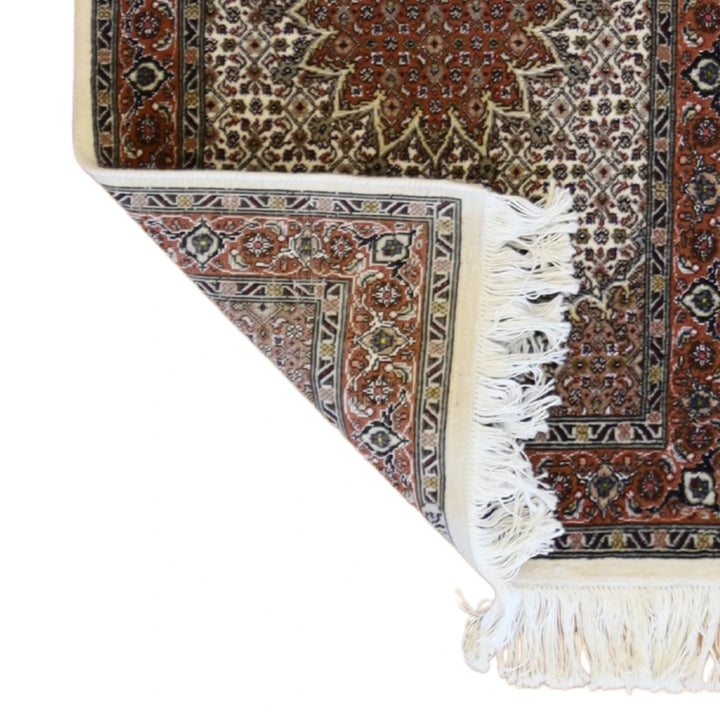 2'0" x 3'2" IVORY AND RUST TABRIZ FISH DESIGN PERSIAN RUG