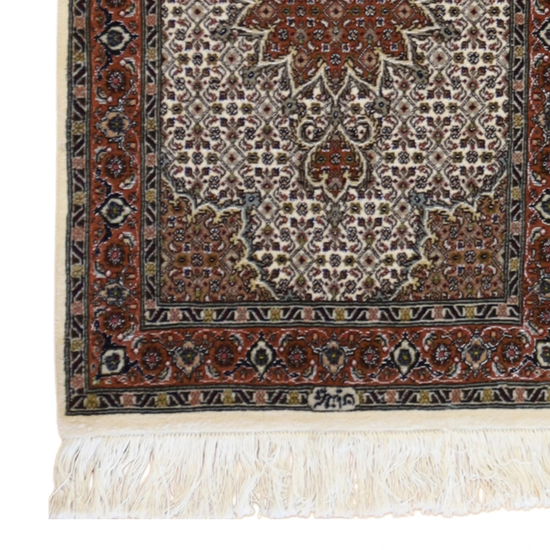 2'0" x 3'1" IVORY AND RUST TABRIZ FISH DESIGN PERSIAN RUG