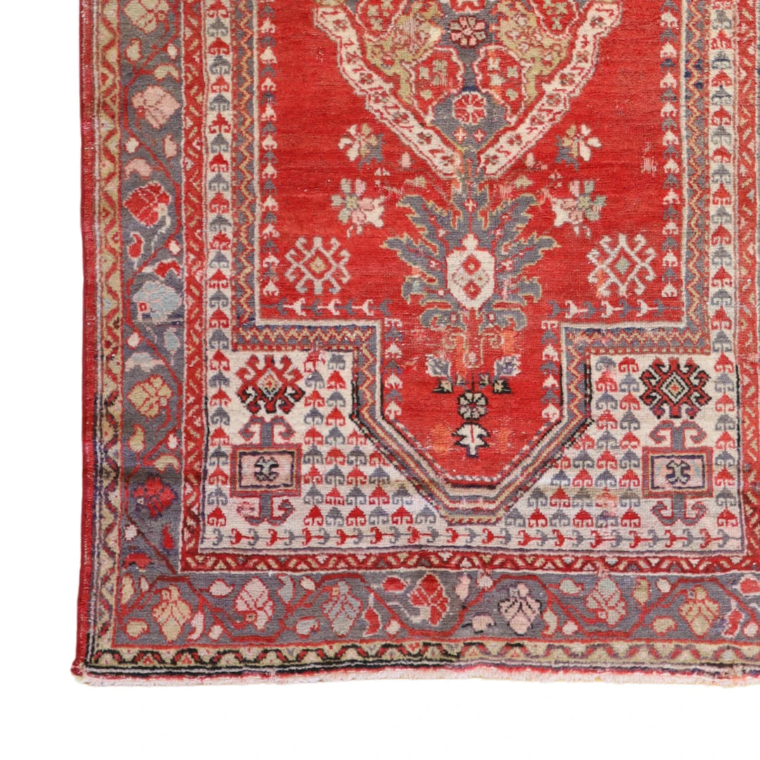 4'2" x 7'5" RED AND GRAY  GEOMETRIC TURKISH RUG