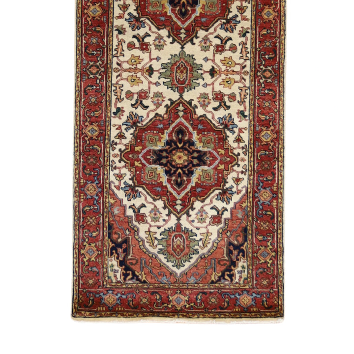 2'8" x 6'3" IVORY AND RED SERAPI GEOMETRIC INDIAN RUG