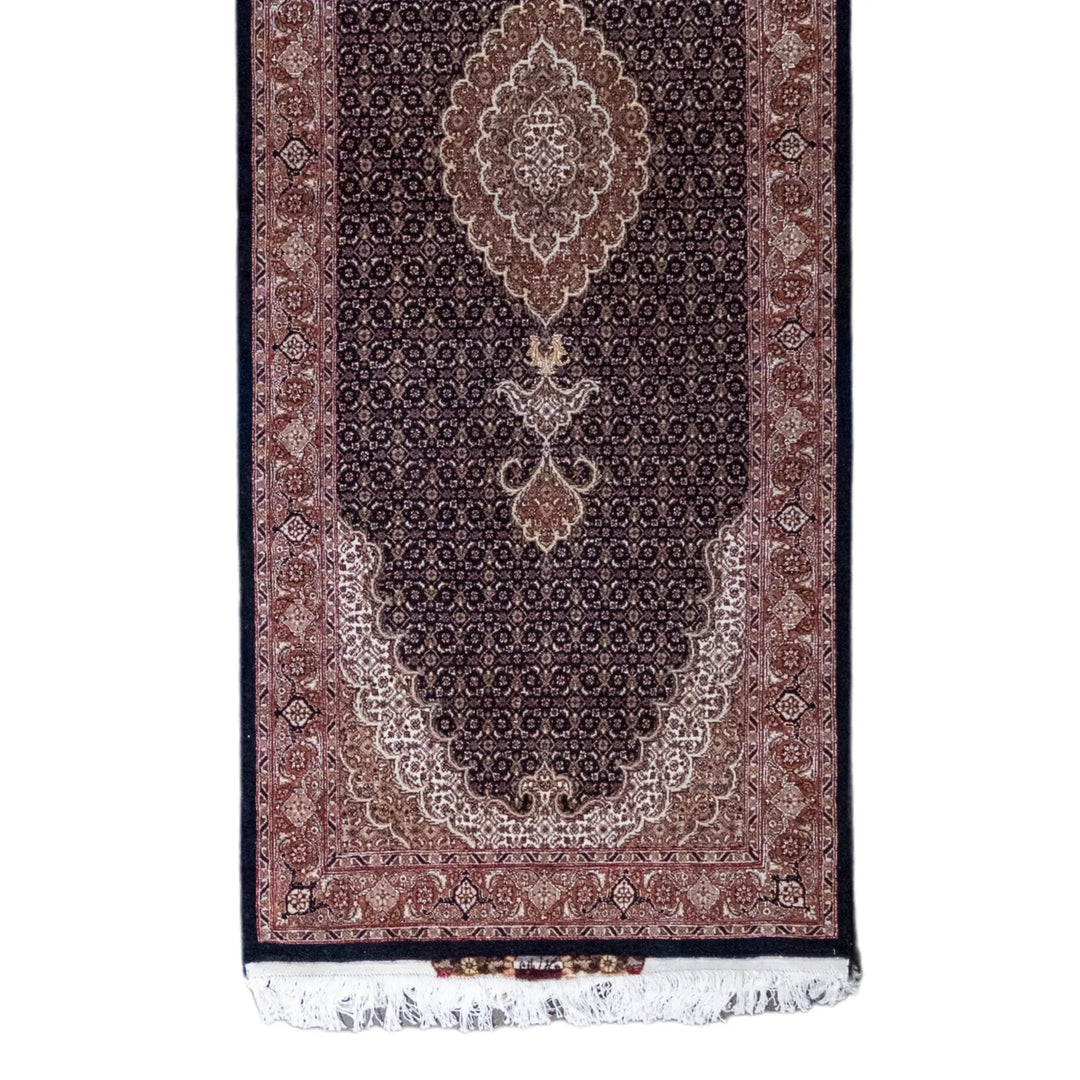 2' 7" x 6' 8" - NAVY AND ROSE TABRIZ FISH DESIGN PERSIAN RUG ( 79 x 203 CM )