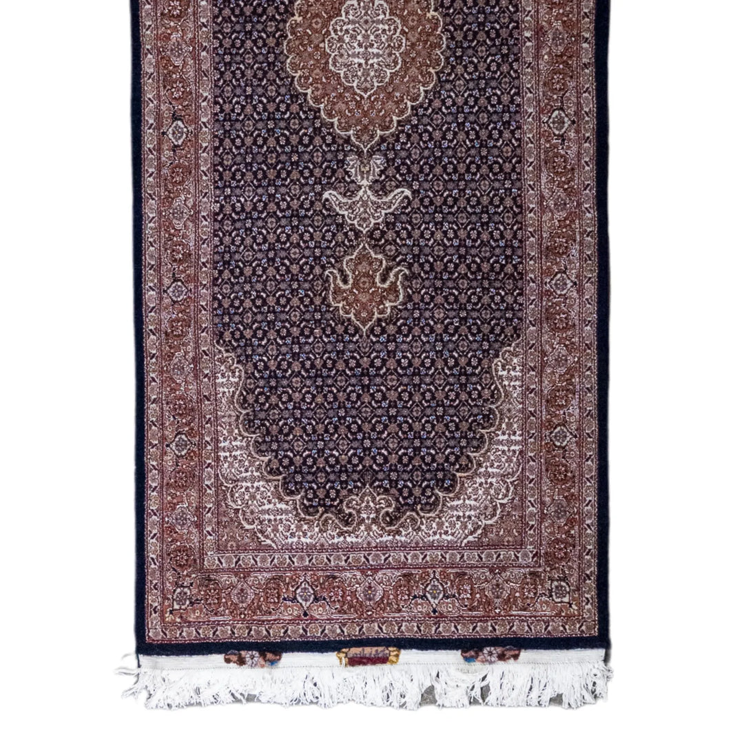 2' 7" x 6' 6" - NAVY AND ROSE TABRIZ FISH DESIGN PERSIAN RUG ( 79 x 198 CM )