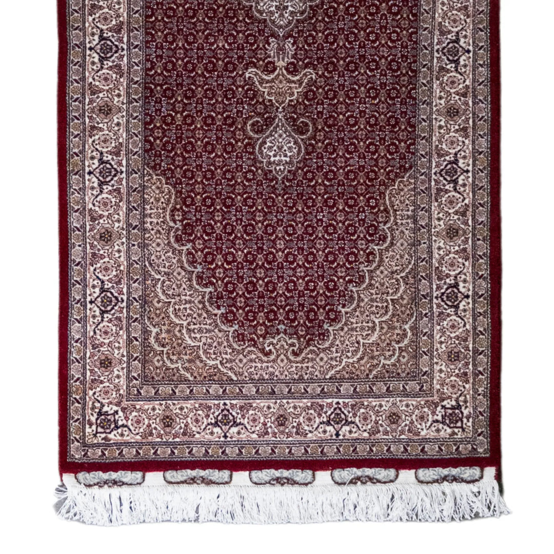 2' 8" x 6' 8" - RED AND BEIGE TABRIZ FISH DESIGN PERSIAN RUG ( 81 x 203 CM )
