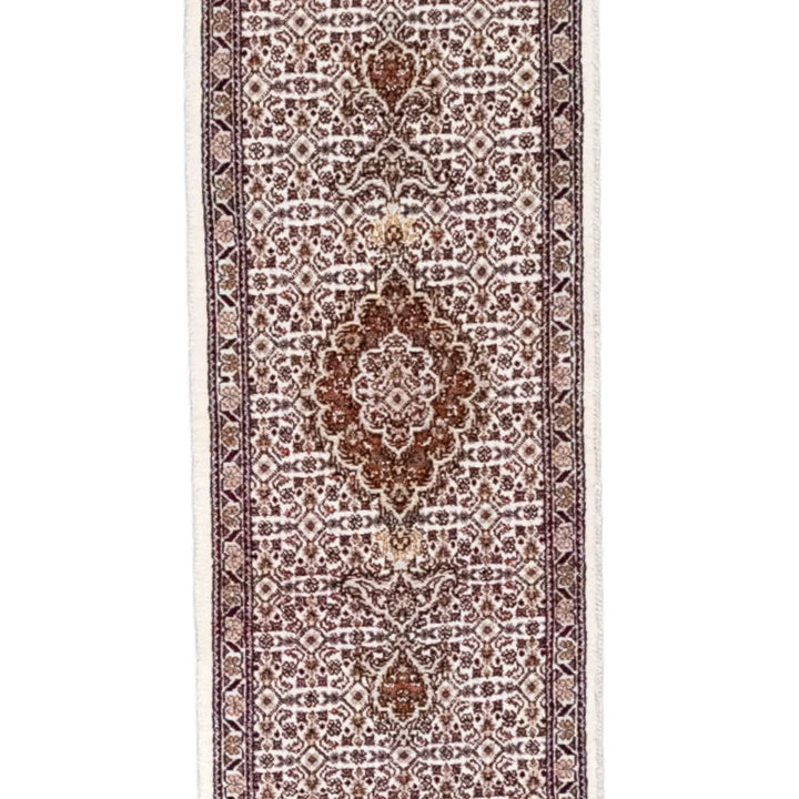 1' 3" x 4' 8" - BEIGE AND GRAY TABRIZ FISH DESIGN PERSIAN RUG ( 38 x 142 CM )