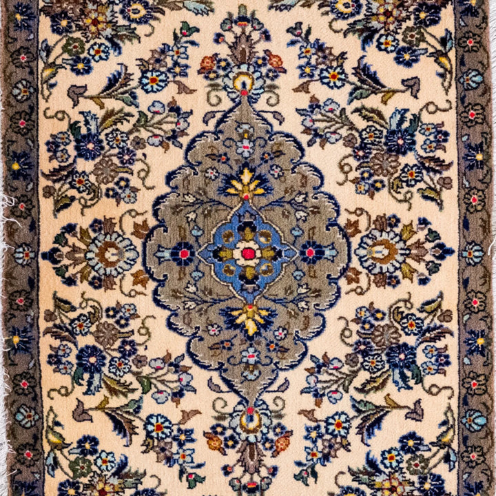 2' 5" x 3' 3" - BEIGE AND BROWN KASHAN FLORAL PERSIAN RUG ( 73 x 99 CM )