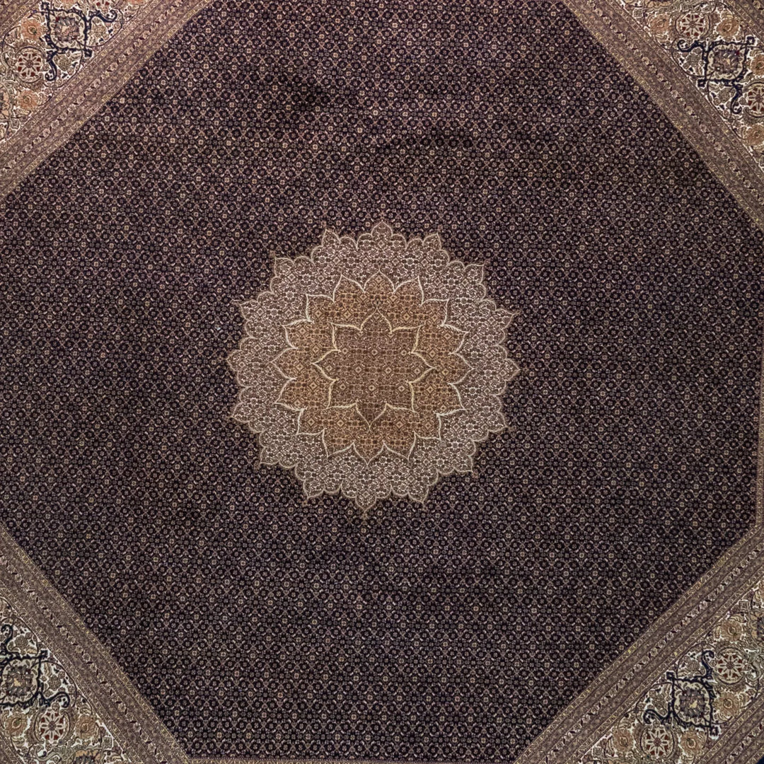 9' 10" x 9' 10" - BEIGE AND NAVY TABRIZ FISH DESIGN PERSIAN RUG ( 300 x 300 CM )