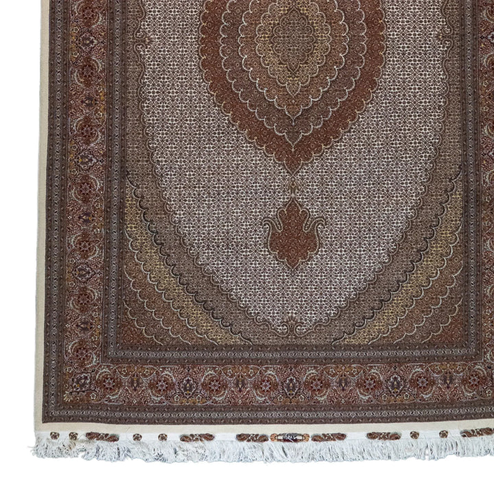 6' 9" x 10' 2" - BEIGE AND ROSE TABRIZ FISH DESIGN PERSIAN RUG ( 206 x 310 CM )