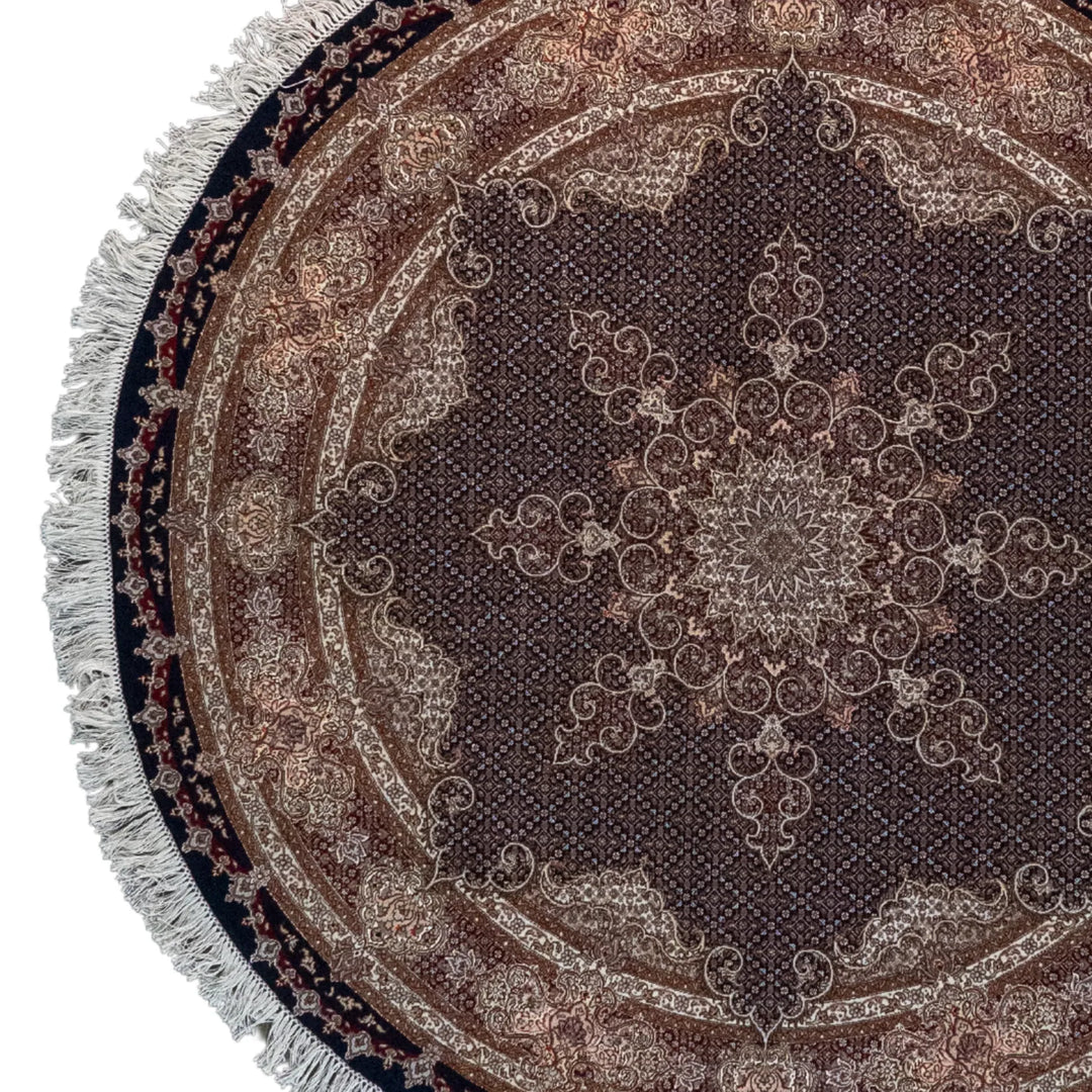 6' 8" x 6' 8" - BLACK AND RED TABRIZ FISH DESIGN PERSIAN RUG ( 203 x 203 CM )