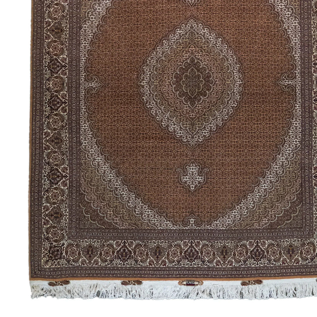 6' 9" x 8' 3" - ROSE AND BEIGE TABRIZ FISH DESIGN PERSIAN RUG ( 206 x 251 CM )