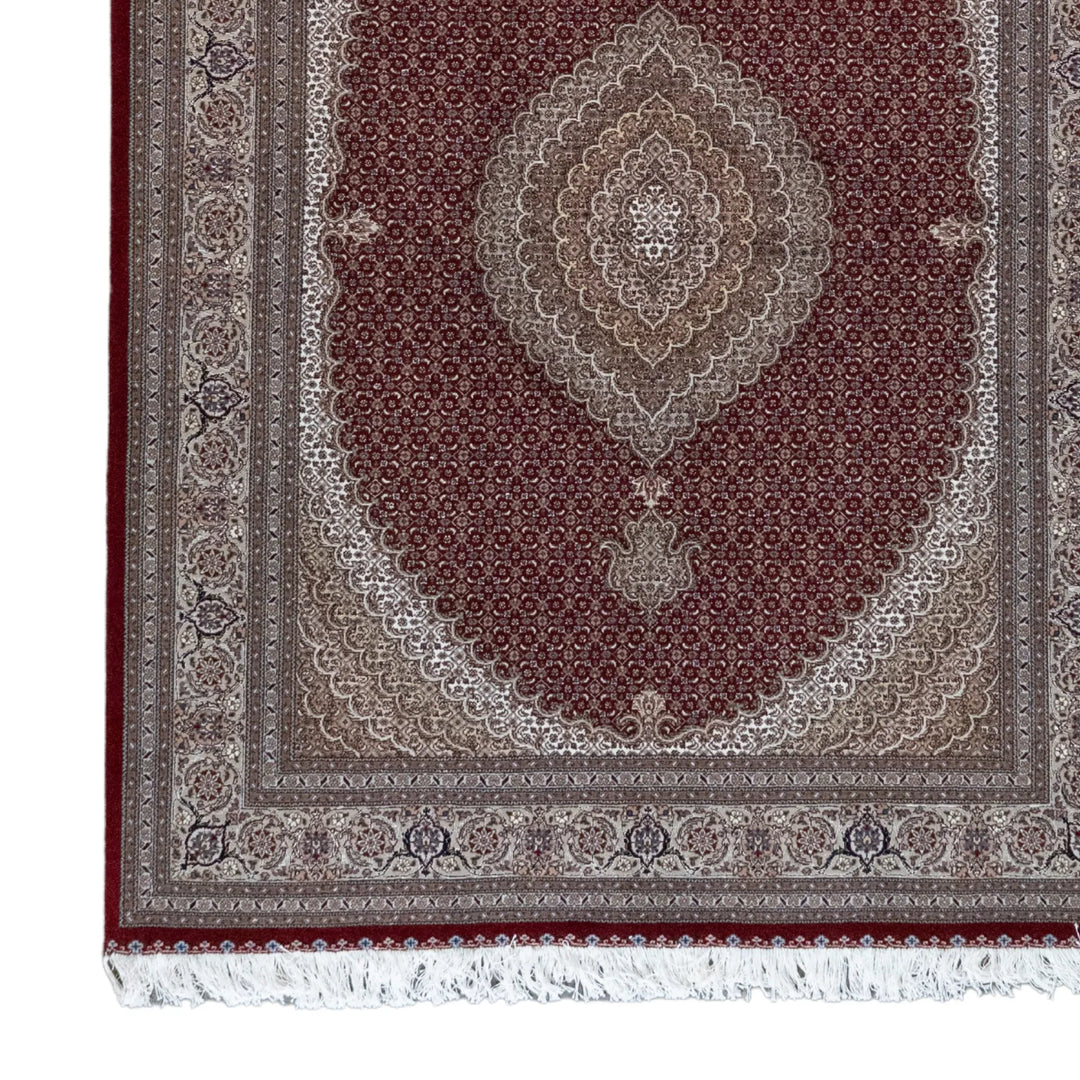 5' 2" x 6' 11" - RED AND GRAY TABRIZ FISH DESIGN PERSIAN RUG ( 157 x 211 CM )