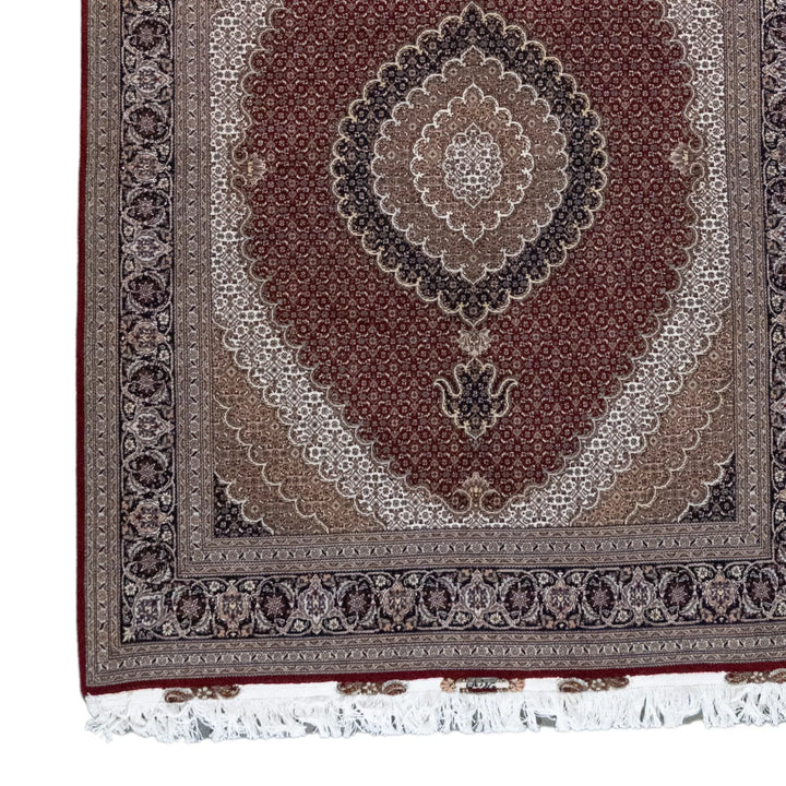 5' 0" x 6' 7" - RED AND NAVY TABRIZ FISH DESIGN PERSIAN RUG ( 152 x 200 CM )