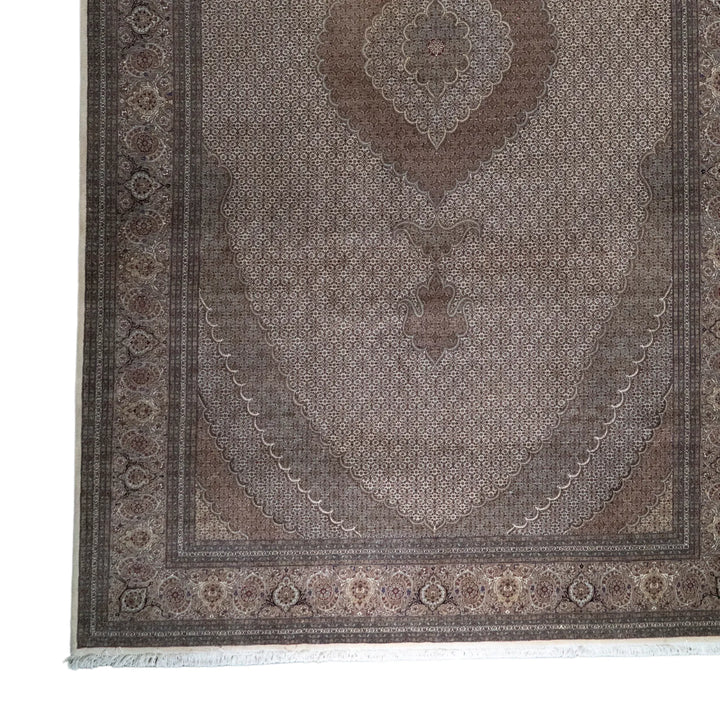 9' 8" x 16' 4" - BEIGE AND BROWN TABRIZ FISH DESIGN PERSIAN RUG ( 294 x 498 CM )