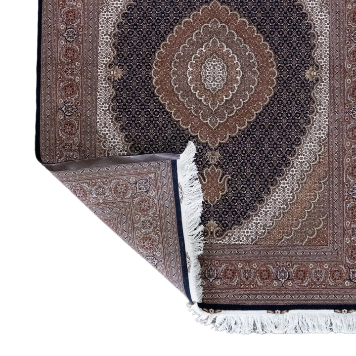 5' 1" x 6' 9" - NAVY AND ROSE TABRIZ FISH DESIGN PERSIAN RUG ( 155 x 206 CM )