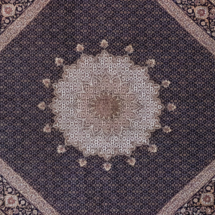 7' 1" x 7' 1" - NAVY AND NAVY TABRIZ FISH DESIGN PERSIAN RUG ( 216 x 216 CM )