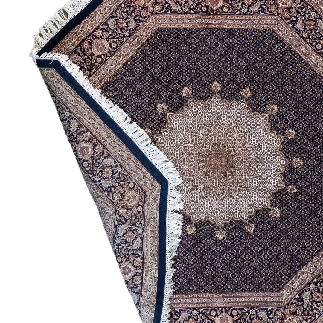 7' 1" x 7' 1" - NAVY AND NAVY TABRIZ FISH DESIGN PERSIAN RUG ( 216 x 216 CM )