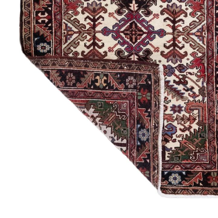 3' 3" x 4' 11" - BEIGE AND BLACK HERIZ GEOMETRIC PERSIAN RUG ( 99 x 150 CM )