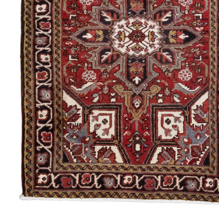 3' 1" x 4' 5" - RED AND NAVY HERIZ GEOMETRIC PERSIAN RUG ( 94 x 134 CM )