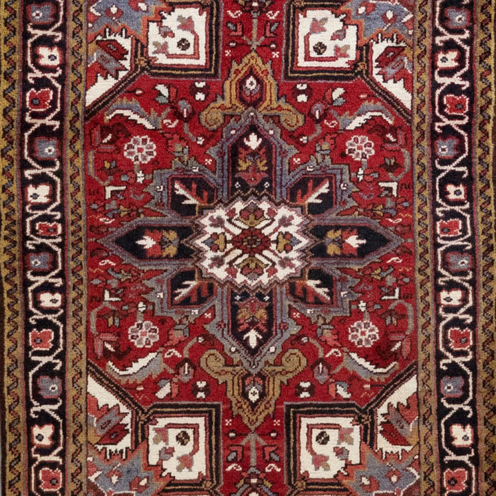 3' 1" x 4' 4" - RED AND BLACK HERIZ GEOMETRIC PERSIAN RUG ( 94 x 132 CM )