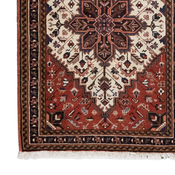 3' 3" x 4' 9" - BEIGE AND RED HERIZ GEOMETRIC PERSIAN RUG ( 99 x 145 CM )