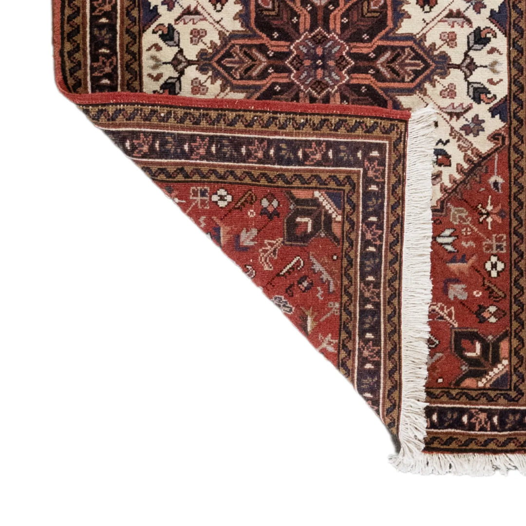 3' 3" x 4' 9" - BEIGE AND RED HERIZ GEOMETRIC PERSIAN RUG ( 99 x 145 CM )