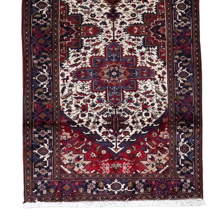 4' 11" x 12' 0" - RED AND NAVY HERIZ GEOMETRIC PERSIAN RUG ( 150 x 366 CM )