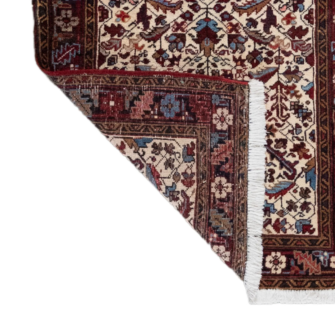 3' 2" x 4' 8" - BEIGE AND RED HERIZ GEOMETRIC PERSIAN RUG ( 96 x 142 CM )