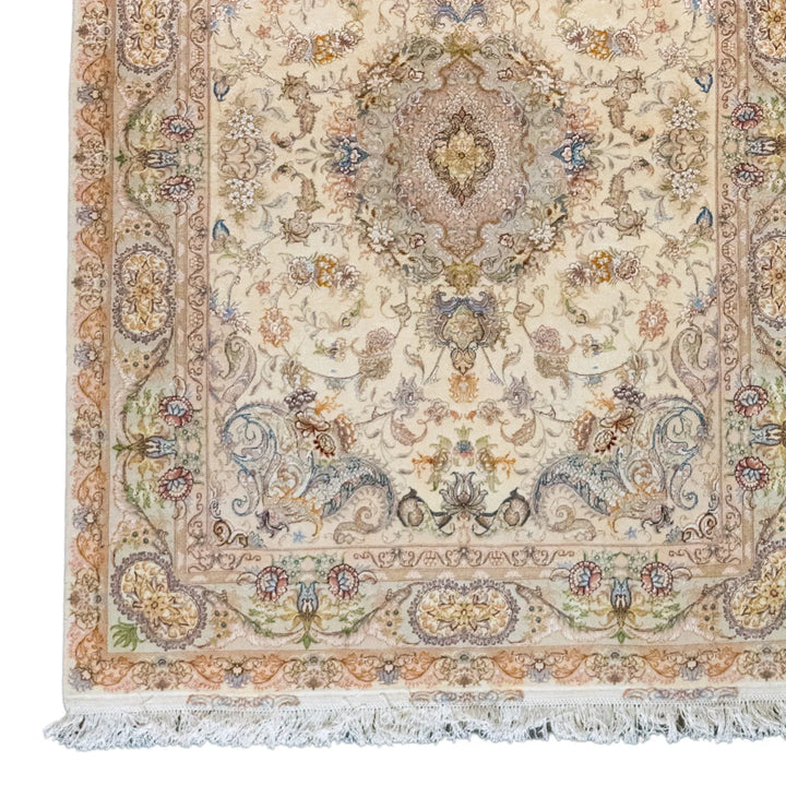 4' 11" x 6' 7" - BEIGE AND GREEN TABRIZ FLORAL PERSIAN RUG ( 150 x 200 CM )