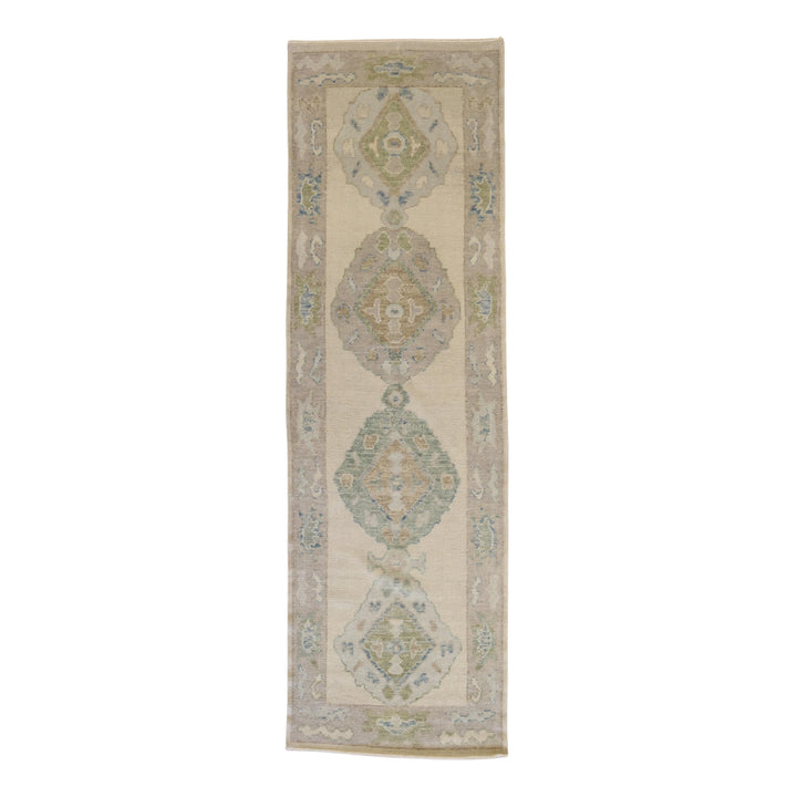 3'1" x 9'11" TAN AND GRAY OUSHAK GEOMETRIC TURKISH RUG