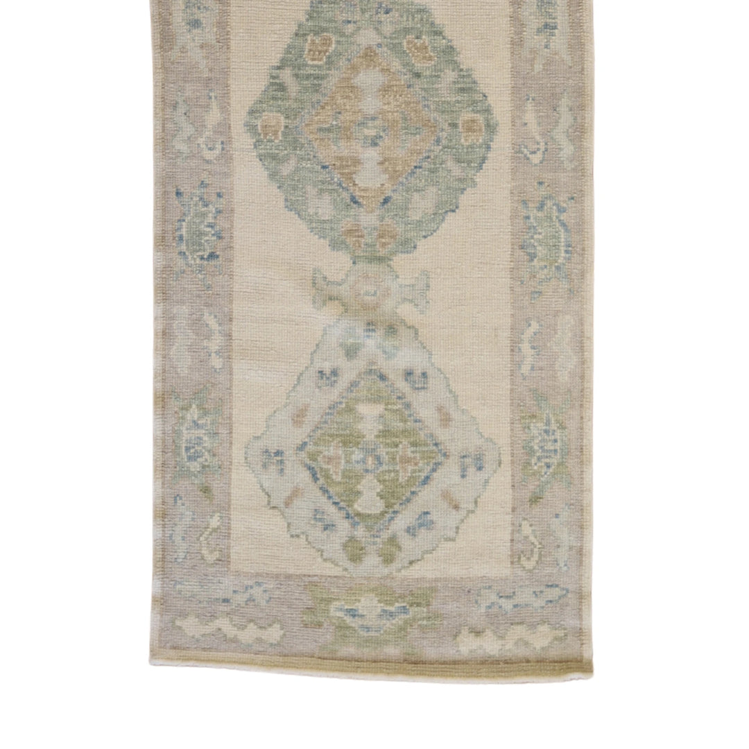 3'1" x 9'11" TAN AND GRAY OUSHAK GEOMETRIC TURKISH RUG