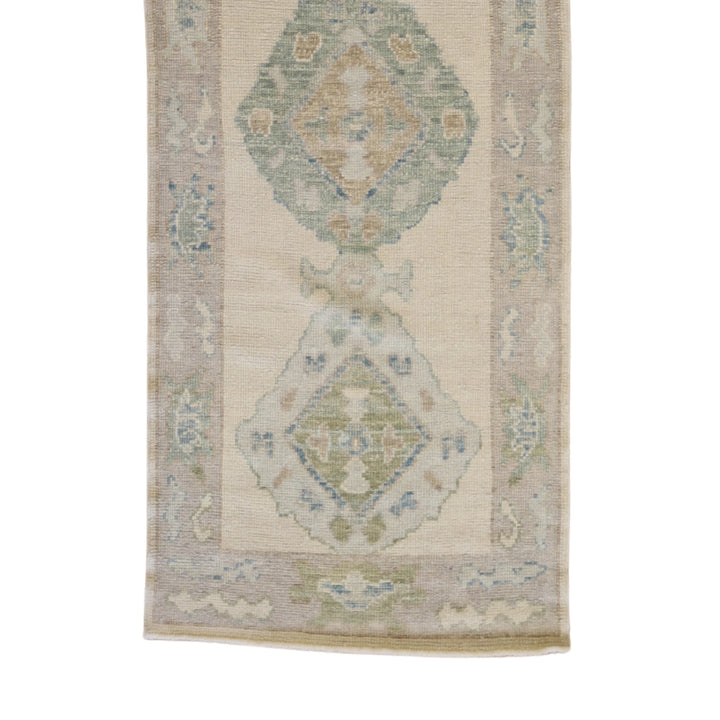 3'1" x 9'11" TAN AND GRAY OUSHAK GEOMETRIC TURKISH RUG