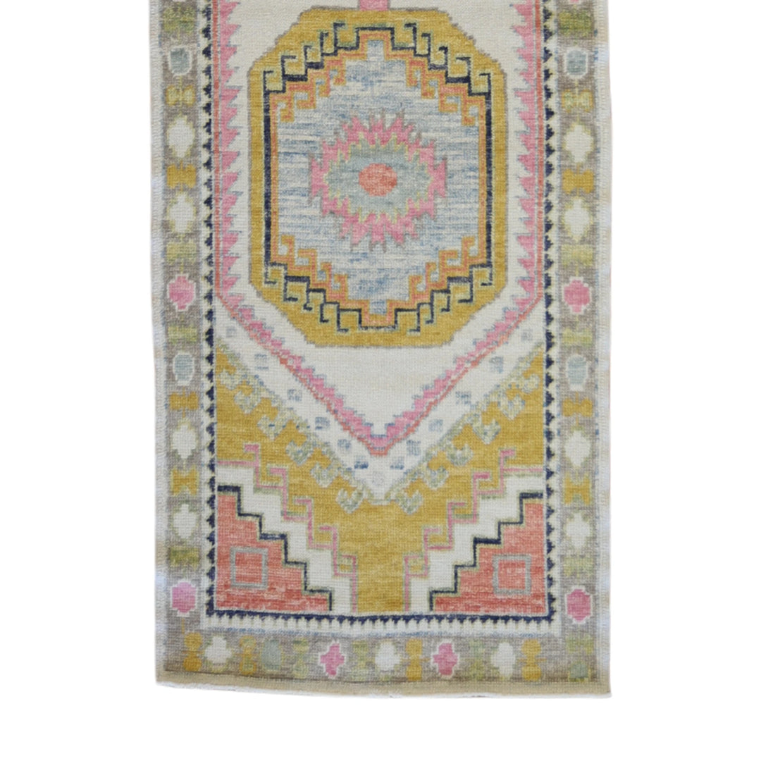 3'0" x 9'1" IVORY AND BROWN OUSHAK GEOMETRIC TURKISH RUG