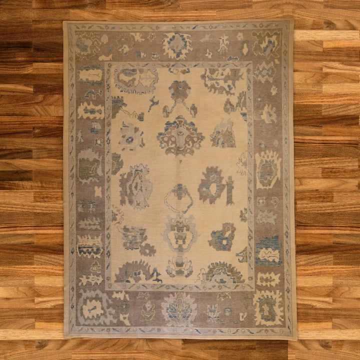 9'11" x 13'2" BEIGE AND GRAY OUSHAK TURKEY GEOMETRIC